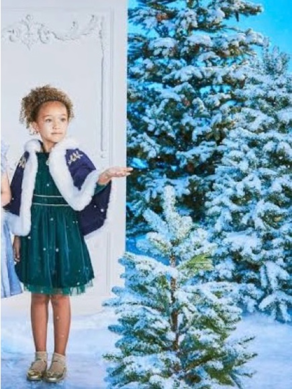 Frozen Green Velvet Dress with Puff Sleeves /sz 3